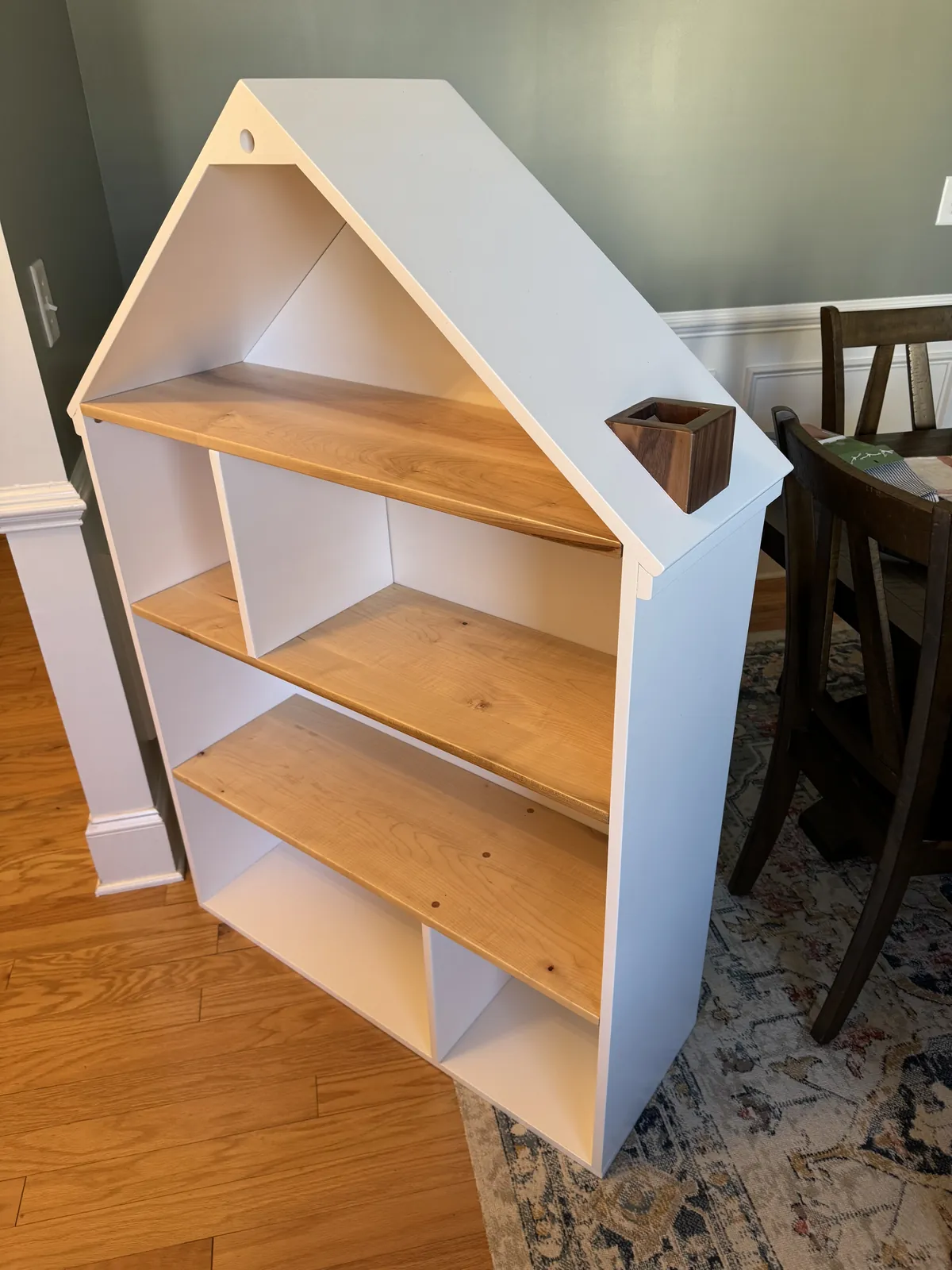 Dollhouse bookshelf, Painted frame, maple shelves